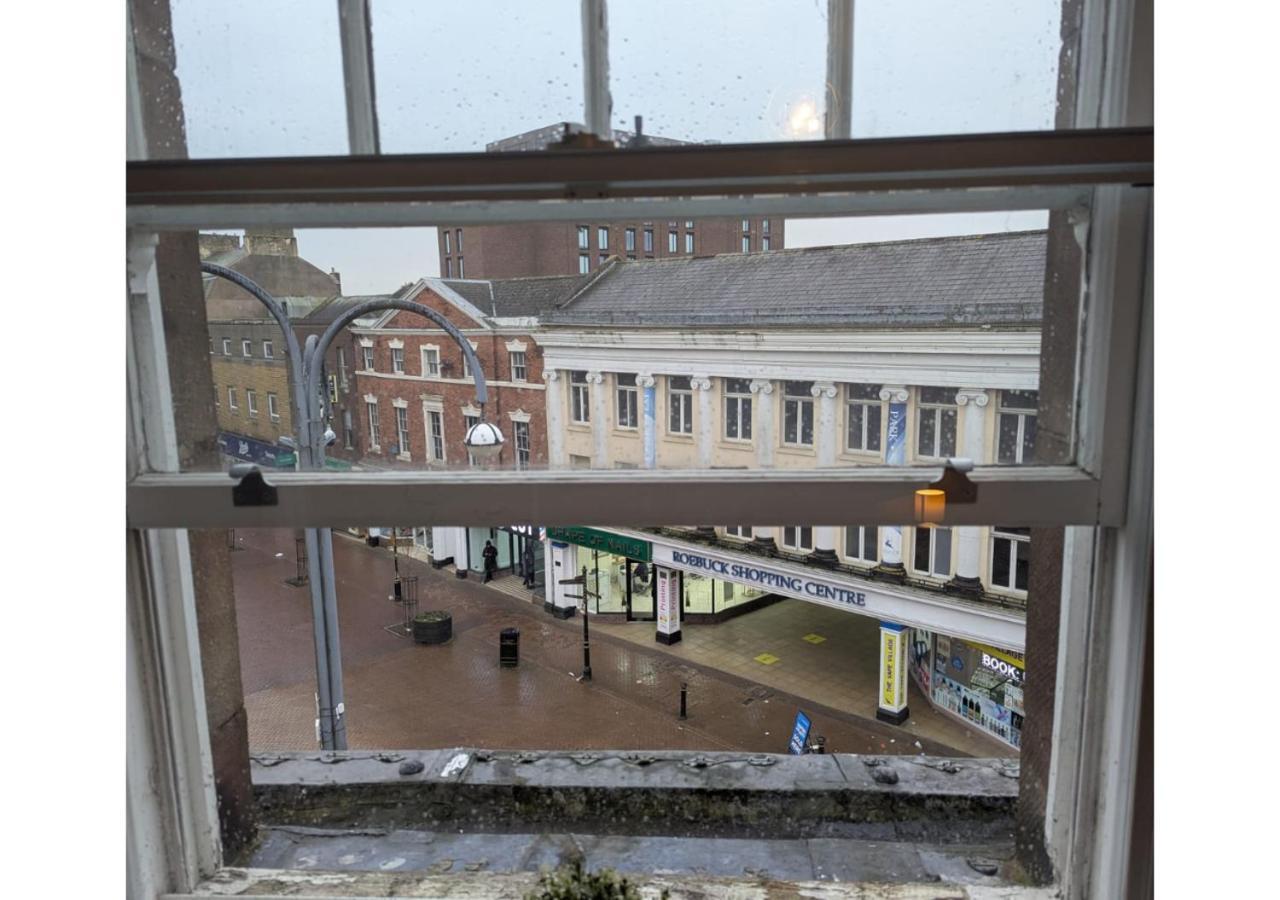 Rothschild Rooms Newcastle-under-Lyme Exterior foto